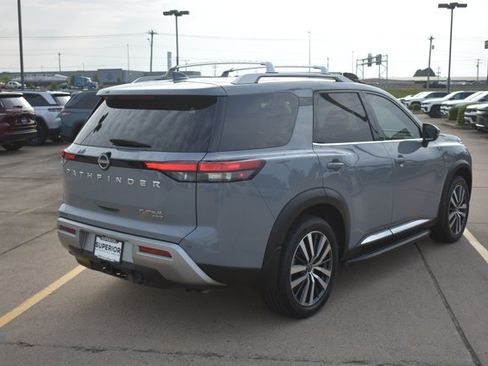 Used 2022 Nissan Pathfinder Platinum w/ Lighting Package (N93) AWD/4WD image 5