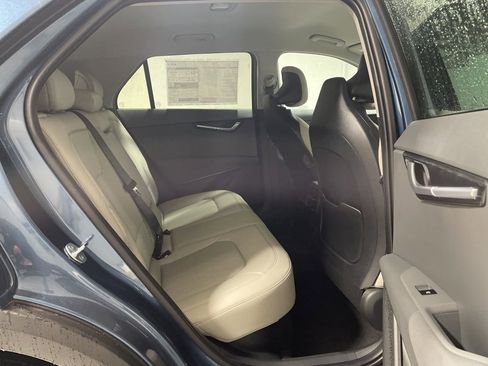 New 2026 Kia Niro EX image 9
