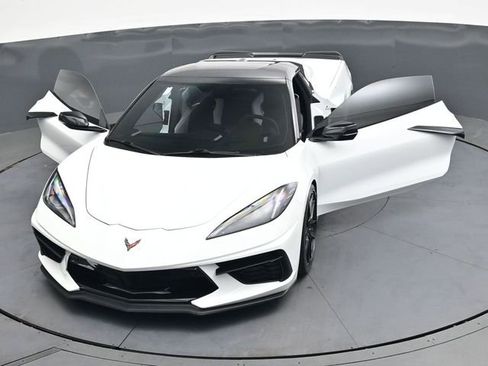 Used 2023 Chevrolet Corvette Stingray Preferred Conv w/ Z51 Performance Package RWD image 45
