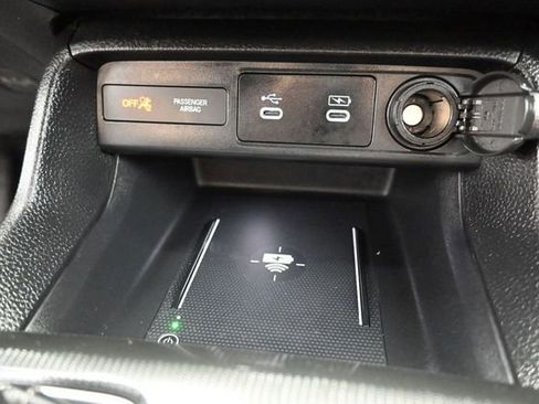 Used 2025 Honda Civic Sport image 31