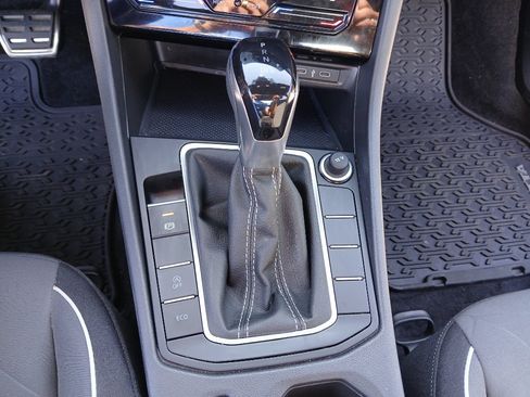 Used 2025 Volkswagen Jetta Sport FWD image 14