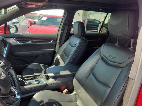 Certified 2023 Cadillac XT6 Premium Luxury FWD image 11