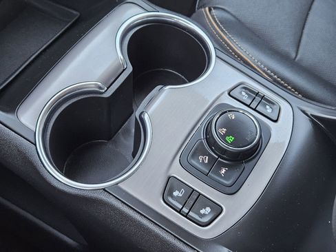 Certified 2023 GMC Terrain AT4 image 23