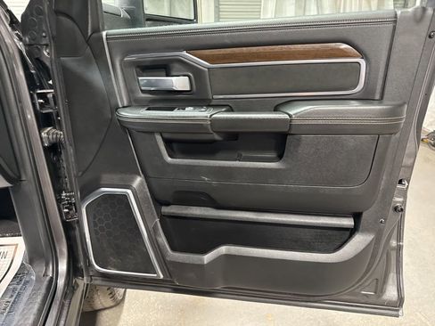 Used 2024 RAM 2500 Laramie w/ Safety Group AWD/4WD image 14
