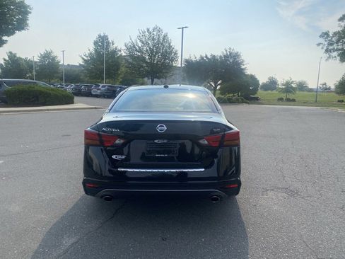 Used 2020 Nissan Altima 2.5 SR FWD image 6
