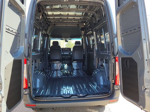 New 2025 Mercedes-Benz Sprinter 2500 image 12