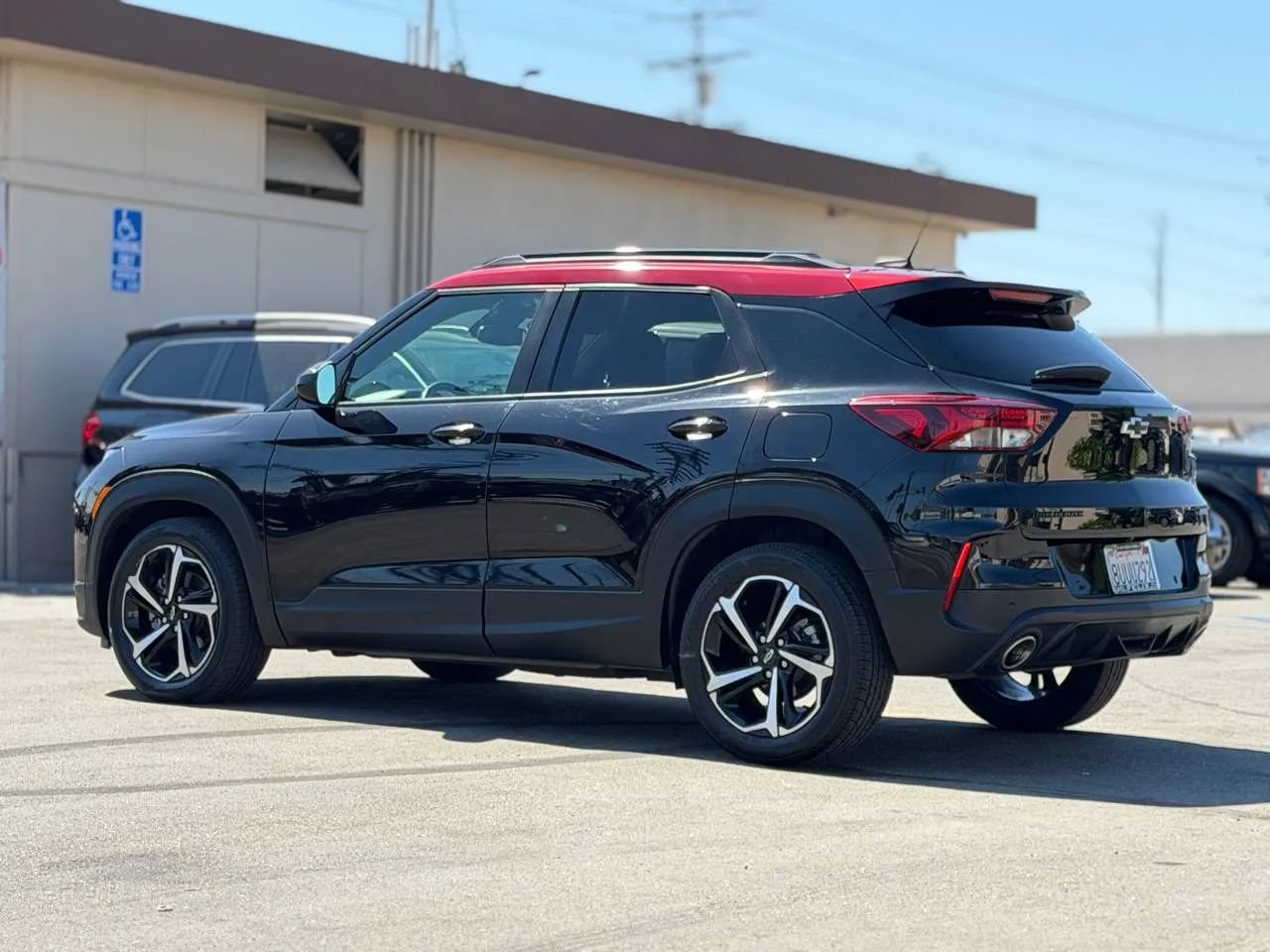 Used 2021 Chevrolet TrailBlazer RS w/ Sun and Liftgate Package FWD image 12