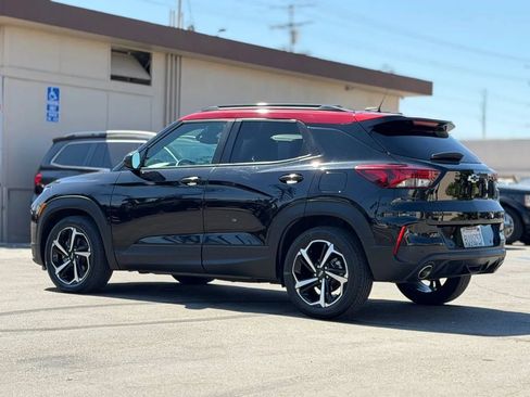 Used 2021 Chevrolet TrailBlazer RS w/ Sun and Liftgate Package FWD image 12