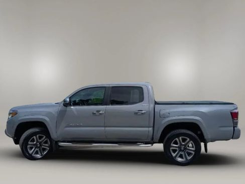 Used 2018 Toyota Tacoma Limited AWD/4WD image 3