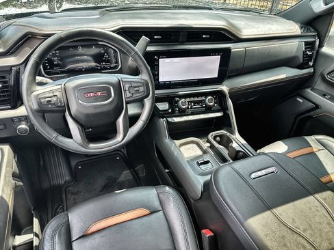 Used 2024 GMC Sierra 2500 AT4 w/ AT4 Premium Plus Package AWD/4WD image 20