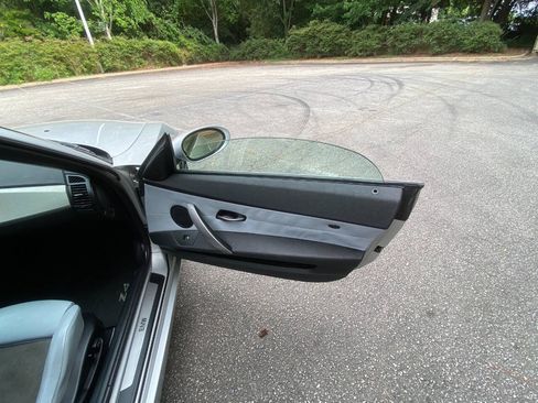 Used 2005 BMW Z4 2.5i RWD image 33