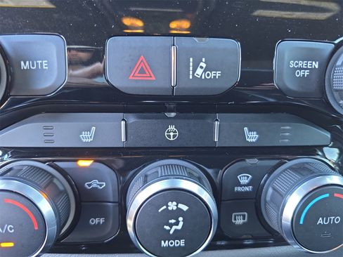 Used 2022 RAM 1500 Big Horn image 18