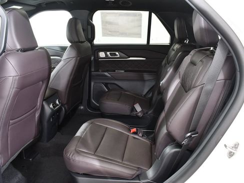 New 2026 Ford Explorer Platinum w/ LUX Leather Package AWD/4WD image 16