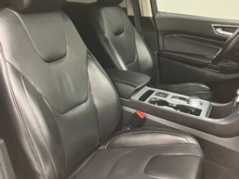 Used 2021 Ford Edge Titanium AWD/4WD image 23