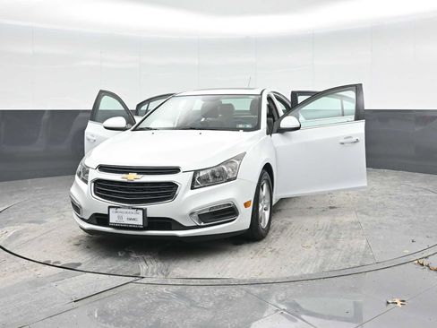 Used 2016 Chevrolet Cruze LT w/ Sun And Sound Package image 42