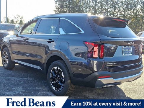New 2026 Kia Sorento S w/ S Panoramic Sunroof Package AWD/4WD image 3