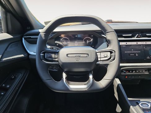 New 2026 Jeep Cherokee Laredo AWD/4WD image 12