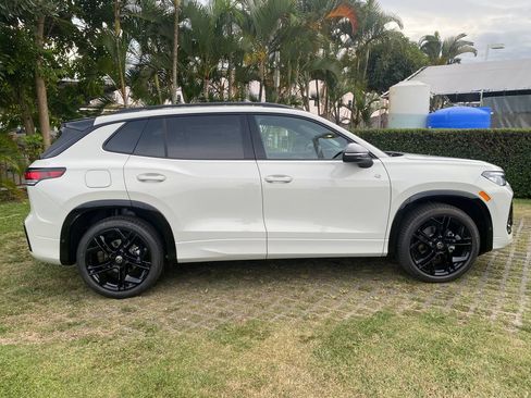 New 2026 Volkswagen Tiguan SE R-Line FWD image 26
