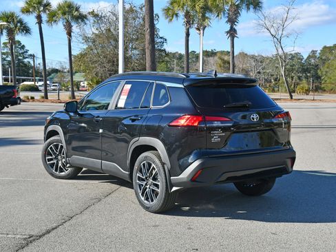 New 2026 Toyota Corolla Cross XLE image 2