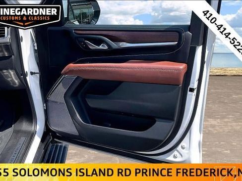 Used 2023 GMC Yukon Denali Ultimate w/ LPO, Floor Liner Package AWD/4WD image 29