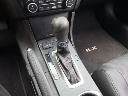 Used 2016 Acura ILX FWD image 29