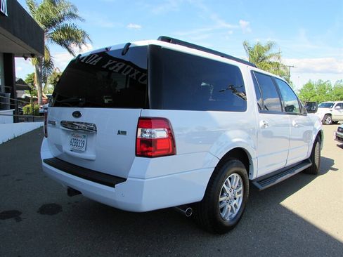 Used 2013 Ford Expedition EL XLT RWD image 8