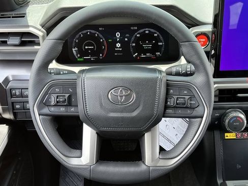 Used 2026 Toyota 4Runner TRD Off-Road Premium AWD/4WD image 17