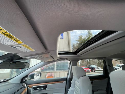 Used 2017 Honda CR-V EX image 18