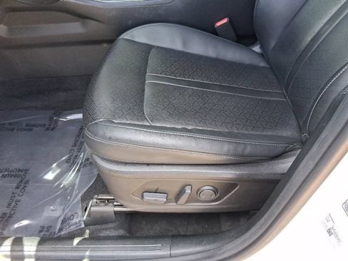 Used 2022 Kia Sorento S FWD image 10