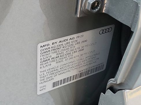 Certified 2024 Audi Q3 2.0T Premium Plus w/ Premium Plus Package AWD/4WD image 27