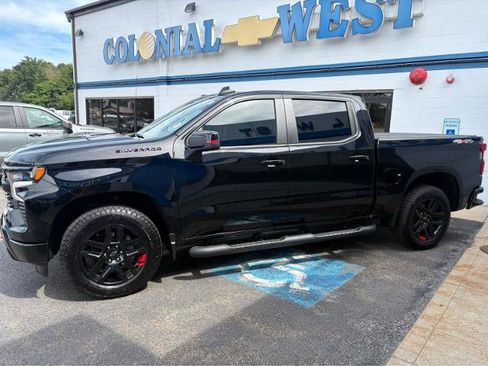 Used 2025 Chevrolet Silverado 1500 RST w/ Redline Edition AWD/4WD image 8
