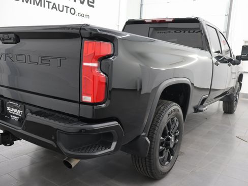 Used 2025 Chevrolet Silverado 2500 LT w/ Trail Boss Package AWD/4WD image 4