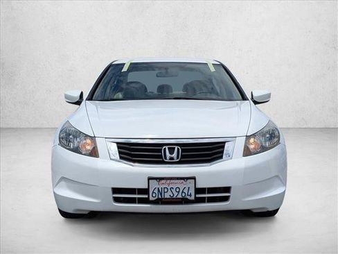 Used 2010 Honda Accord LX-P image 2