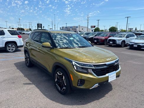 Used 2024 Kia Seltos SX w/ SX Sunroof Package AWD/4WD image 3
