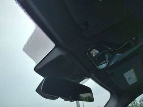 Certified 2025 BMW X1 xDrive28i w/ Premium Package image 24