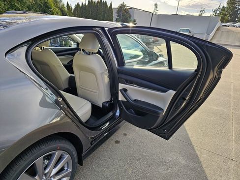 New 2026 MAZDA MAZDA3 2.5 S Sedan w/ Preferred Pkg FWD image 27
