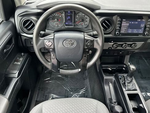 Used 2020 Toyota Tacoma SR image 14