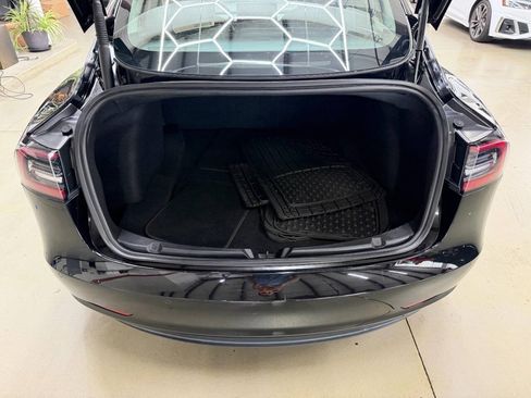 Used 2021 Tesla Model 3 Standard Range Plus RWD image 9
