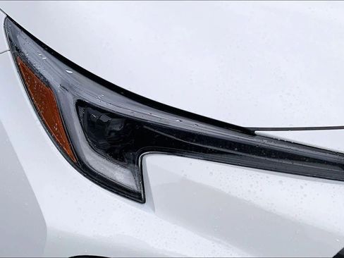 Used 2026 Toyota Corolla XSE FWD image 26