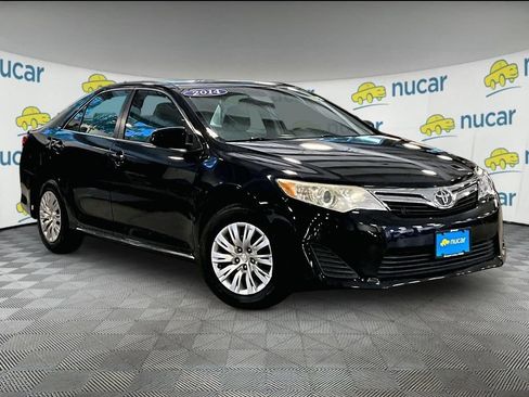 Used 2014 Toyota Camry LE FWD image 1