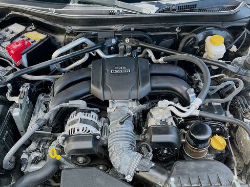 Used 2022 Toyota GR86 Premium w/ ALL Weather Mat Package (TMS) RWD image 28