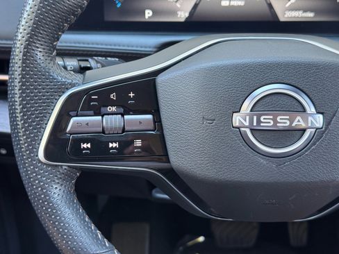 Used 2024 Nissan Ariya FWD image 21
