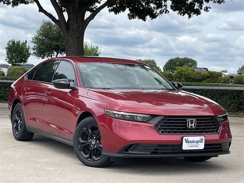 New 2025 Honda Accord SE image 2