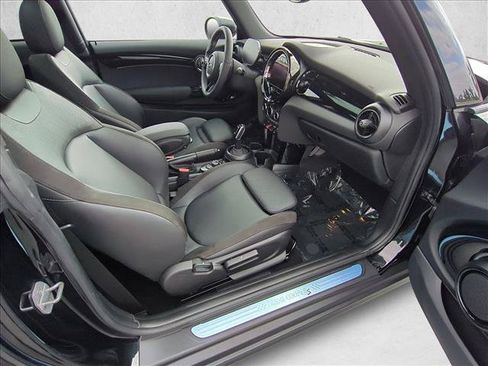 Used 2024 MINI Cooper S w/ Signature Upholstery Package FWD image 22