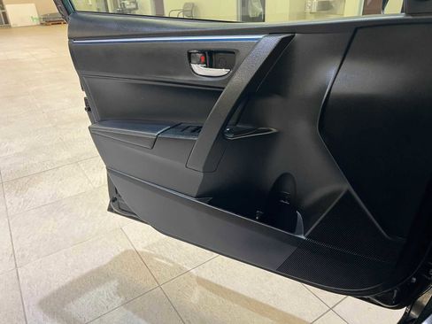 Used 2015 Toyota Corolla S image 17