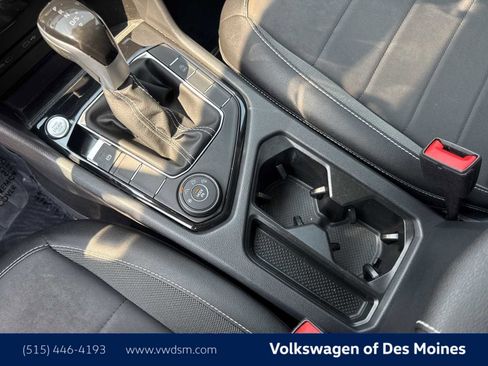 Certified 2024 Volkswagen Taos SE image 16