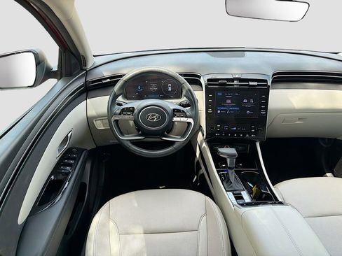 Used 2022 Hyundai Tucson SEL w/ Convenience + Premium Package AWD/4WD image 17