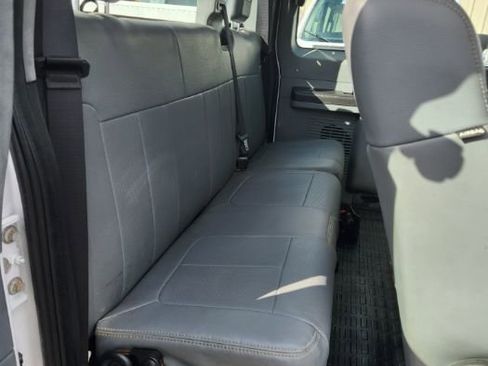 Used 2011 Ford F250 XL w/ XL Value Pkg image 22