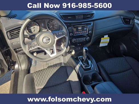 Used 2018 Nissan Rogue S image 20