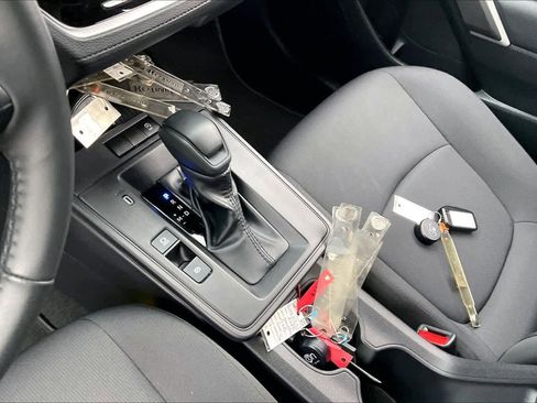 Used 2026 Toyota Corolla Cross LE w/ Moonroof Package image 17